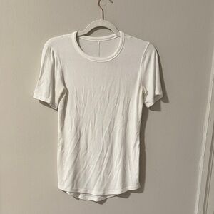 lululemon athletica Hold Tight White Short Sleeve Tee - very good